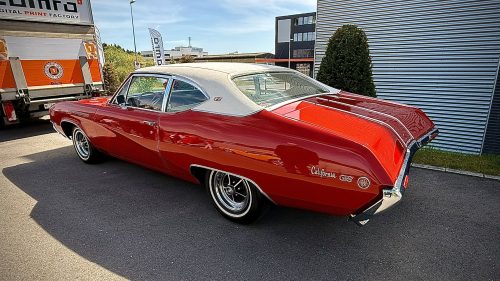 "CLASSIC-CAR-OLDTIMERMEET - ACE Café"