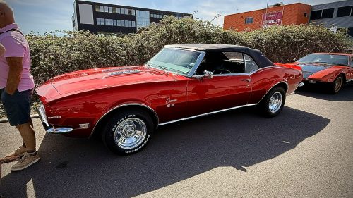 "CLASSIC-CAR-OLDTIMERMEET - ACE Café"