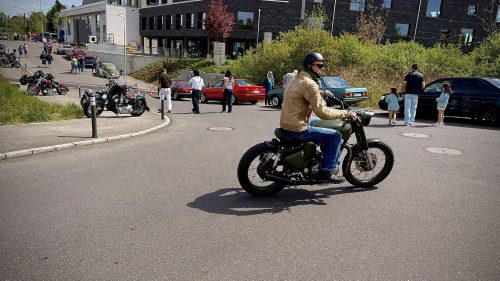 "CLASSIC-CAR-OLDTIMERMEET - ACE Café"