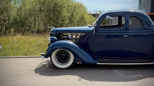 "CLASSIC-CAR-OLDTIMERMEET - ACE Café"